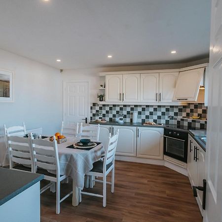 Tideaway - Cosy Seaside Village Bungalow Near Beach Castlerock Buitenkant foto