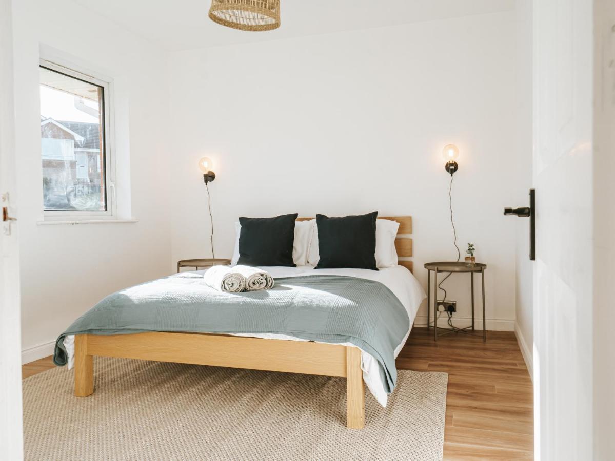 Tideaway - Cosy Seaside Village Bungalow Near Beach Castlerock Buitenkant foto